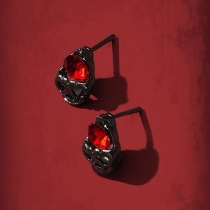 💀 Awesome Gun Black Rhinestone Skeleton Stud Earrings 💀
